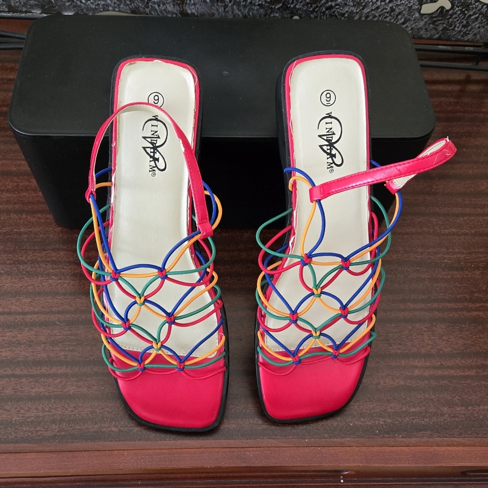 WINDHAM® Women’s Colorful Elastic Sandals – Size 9 – 1" Heel - Picture 5 of 12